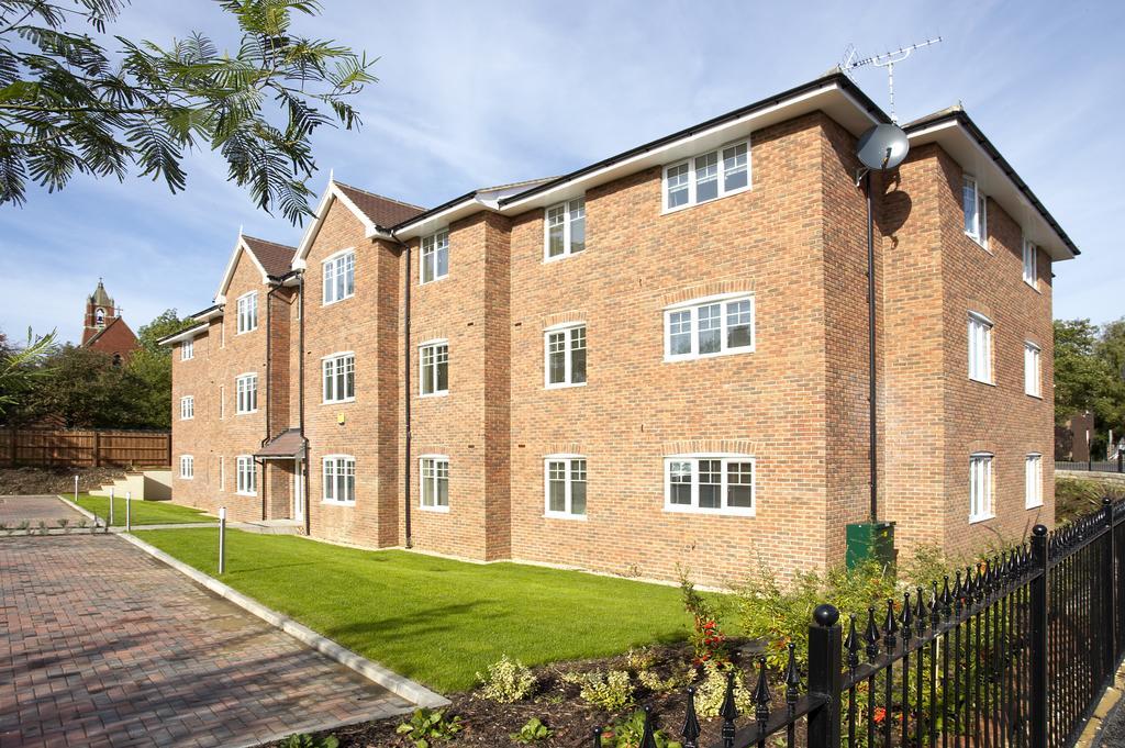 Апартаменти Saco Farnborough Фарнборо Екстер'єр фото